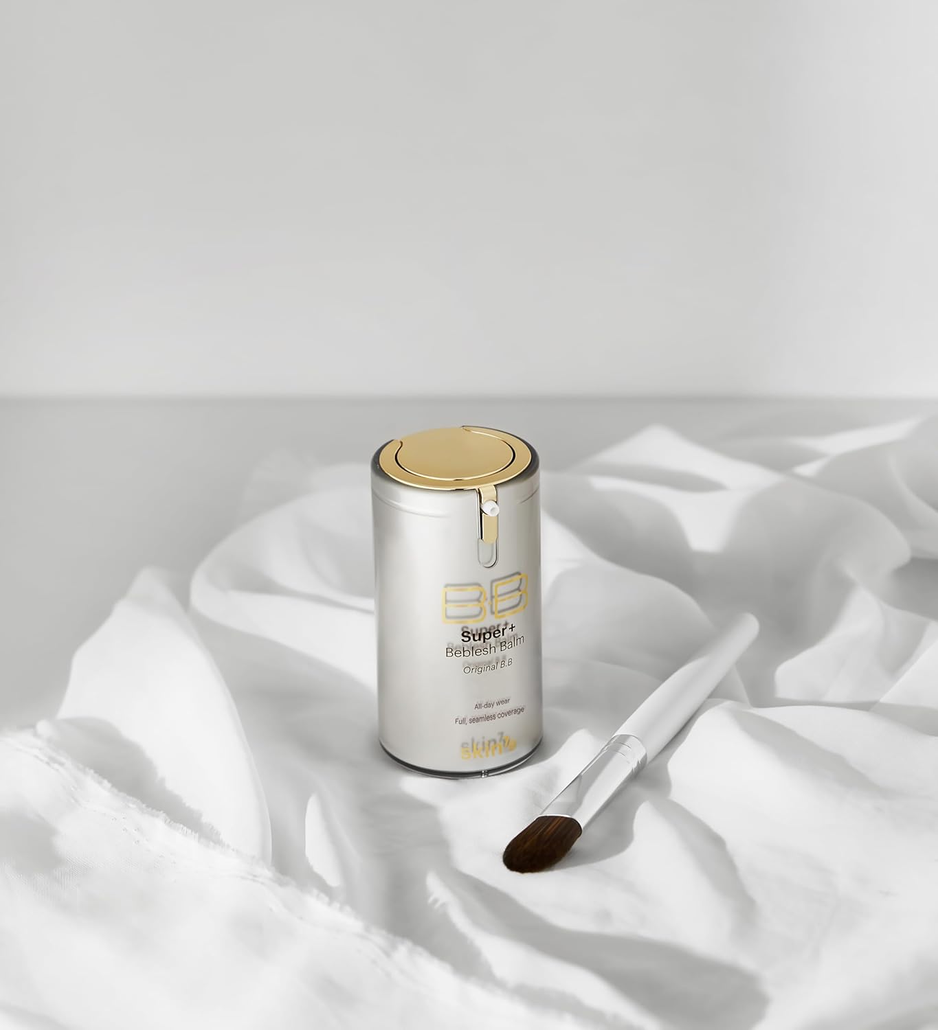 SKIN79 Gold BB Super Plus Beblesh Balm 40g 1 Pack - Made in Korea, US exclusive Version K Beauty Flawless Radiant Base Foundation Makeup Blemish Cover Tinted Moisturizer Natural 21 color - Image 3