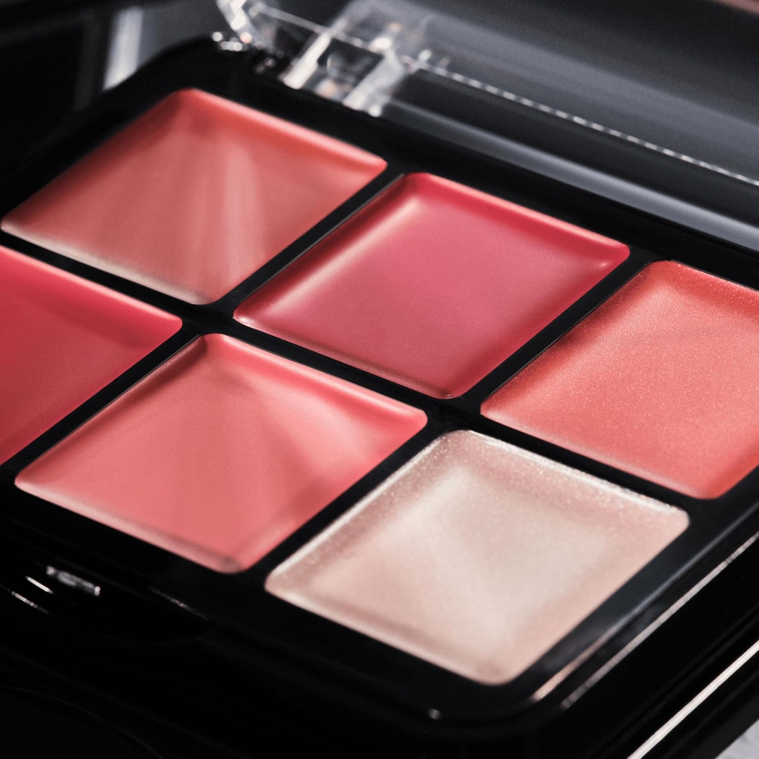 Catrice Blur Balm Blush Palette | 6-in-1 Blurring Flush & Highlighter Makeup | Balm-to-Powder Formula | Vegan & Cruelty Free - Image 7
