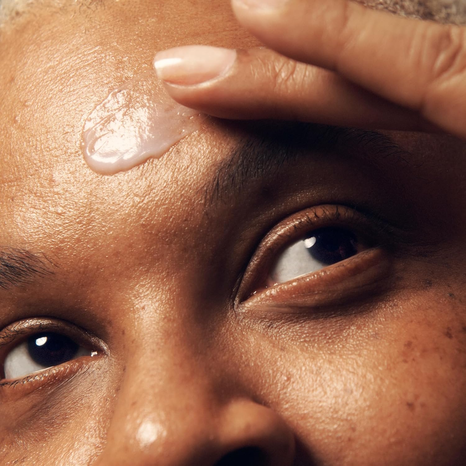 philosophy anti-wrinkle miracle worker line-correcting face primer - with vitamin C & coconut oil - fills in lines and smooths skin for even makeup application - 0.9 fl oz - Image 5