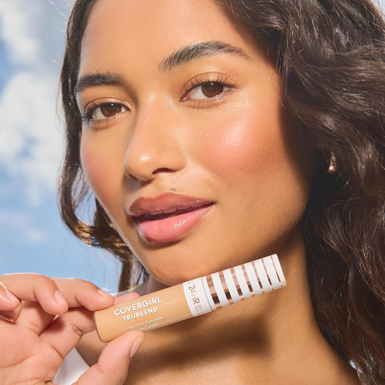 COVERGIRL TruBlend Undercover Concealer, Buildable, Full Coverage, 24-Hour Wear, Matte Finish - L400 Classic Ivory (Packaging May Vary) - Image 11